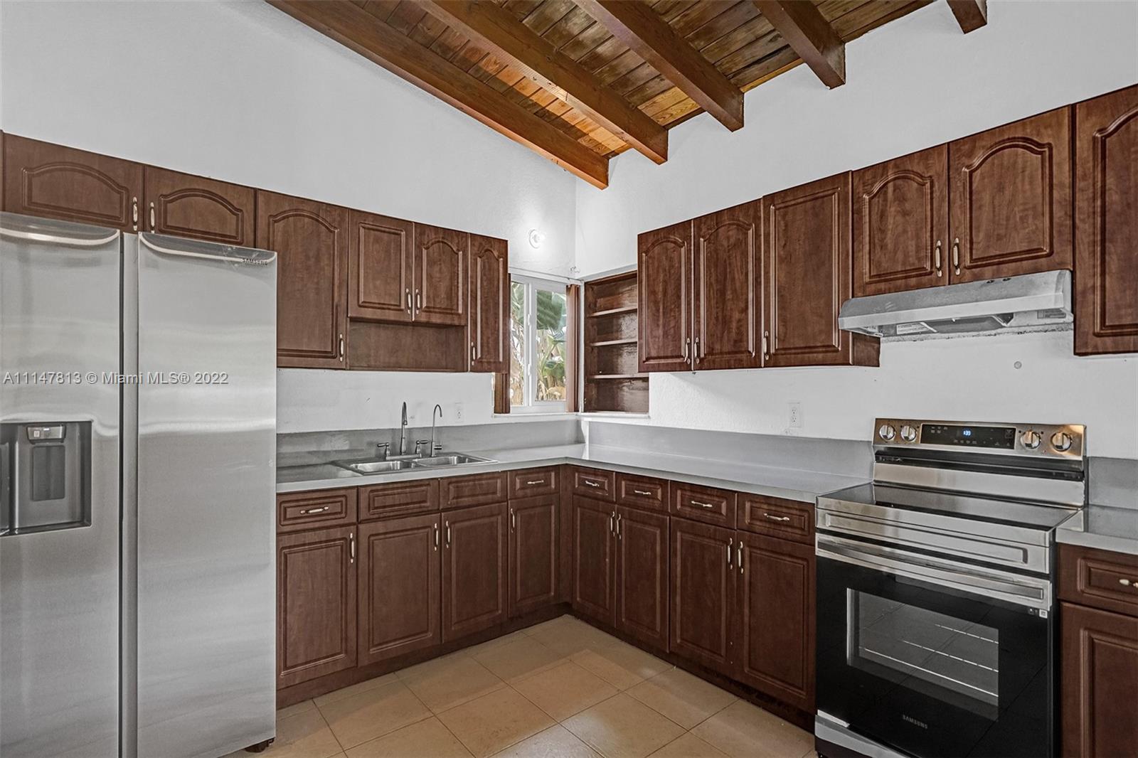 BEACH HEIGHTS - Residential Lease