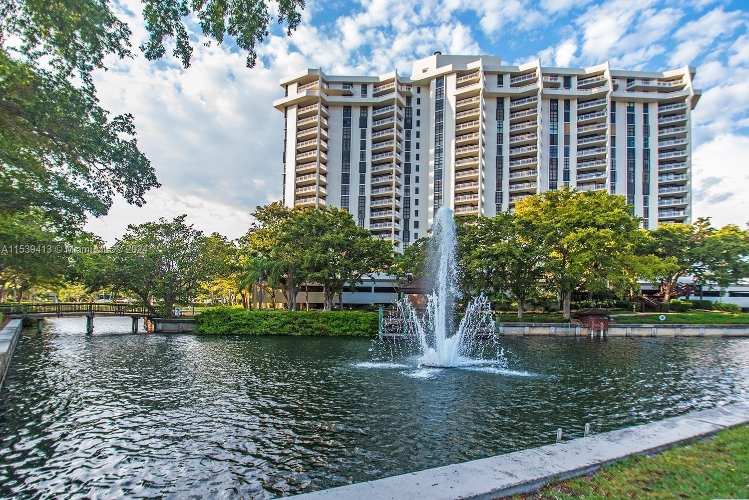 TOWERS OF QUAYSIDE CONDO - Residential