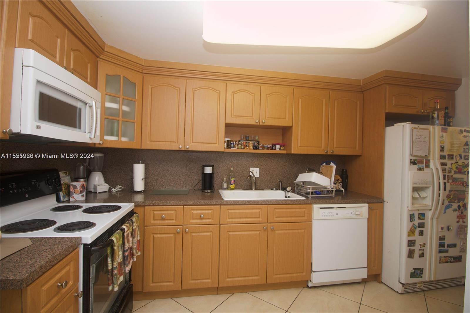 Beautiful apartment. 2 bedrooms 2.5 bathrooms. Amazing views of the golf course and gardens. This unit has extra large windows letting in a lot of natural light.Located on the first floor so you can enjoy the golf course view from your terrace. Lots of closet space. The unit has a newer A/C, less than 2 years old. Unit has extra storage room. Laundry room on every floor. Community has 2 heated pools, a gym, and a clubhouse. The maintenance includes water, pest control and basic cable TV. Community is centrally located, close to parks, houses of worships and the beach. Won't last!!!!!!!!