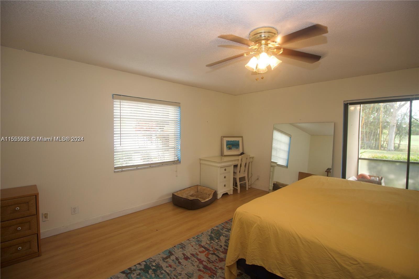 EMERALD HILLS C C APTS CO - Residential