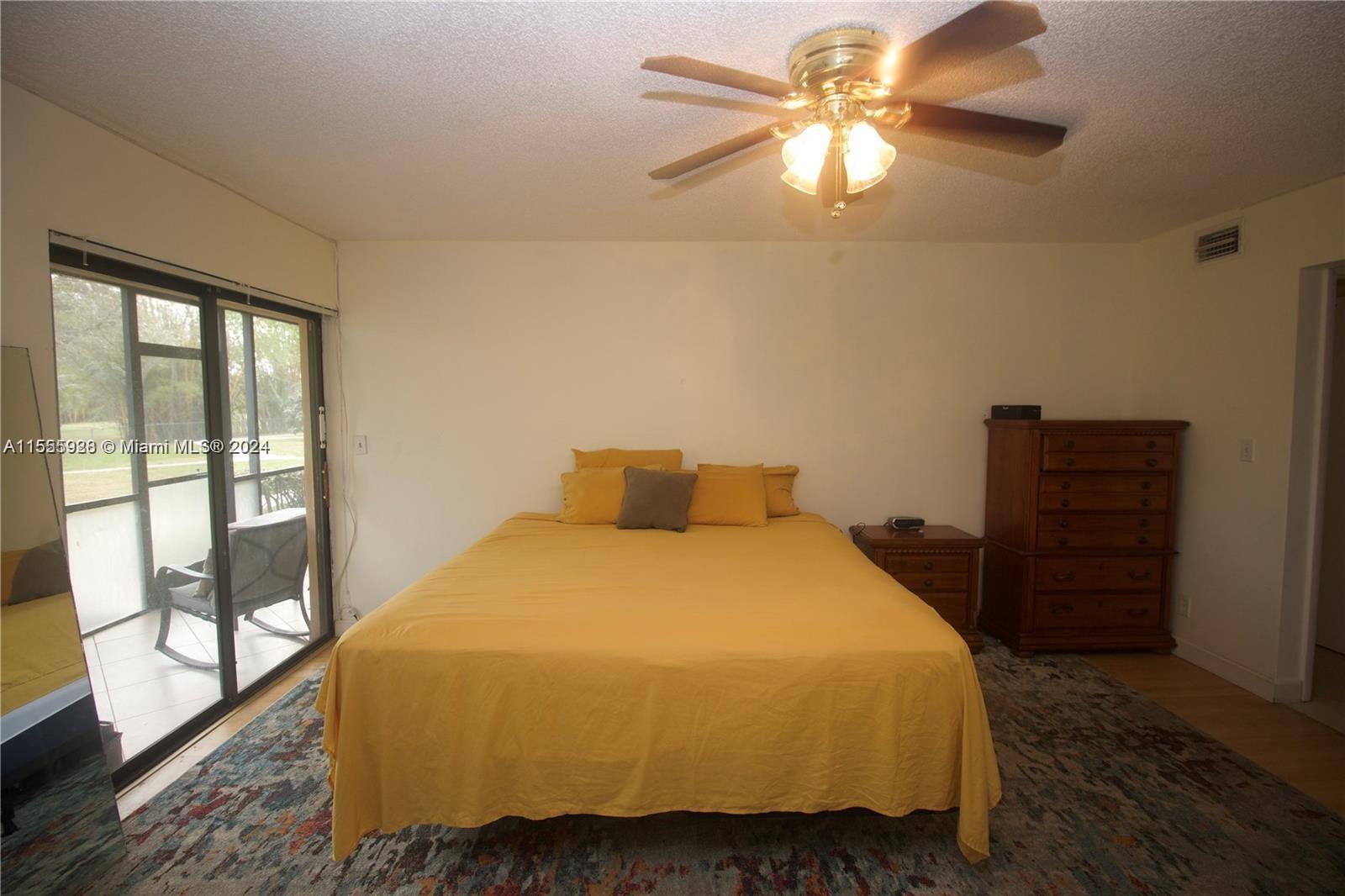 EMERALD HILLS C C APTS CO - Residential