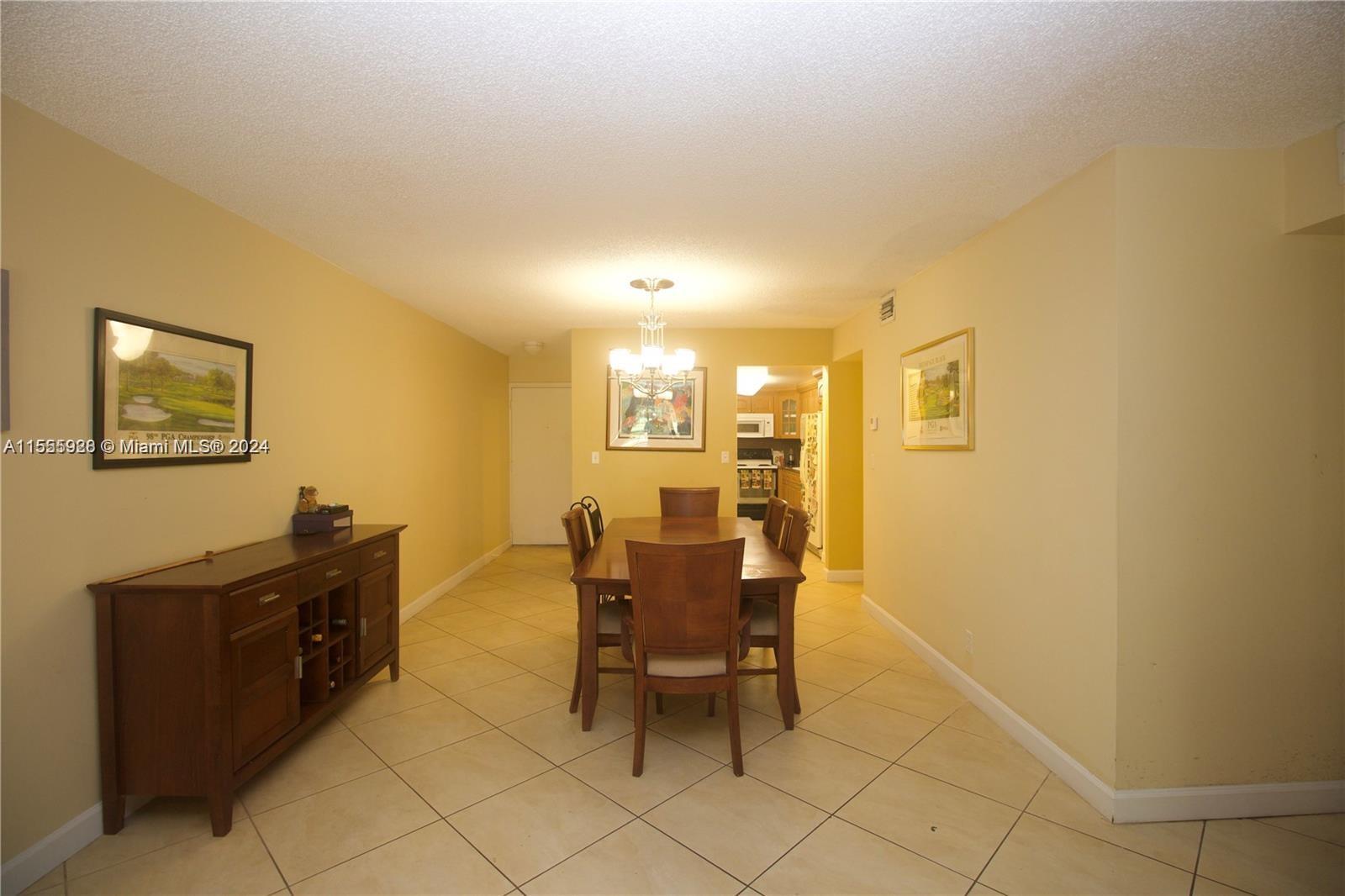 EMERALD HILLS C C APTS CO - Residential