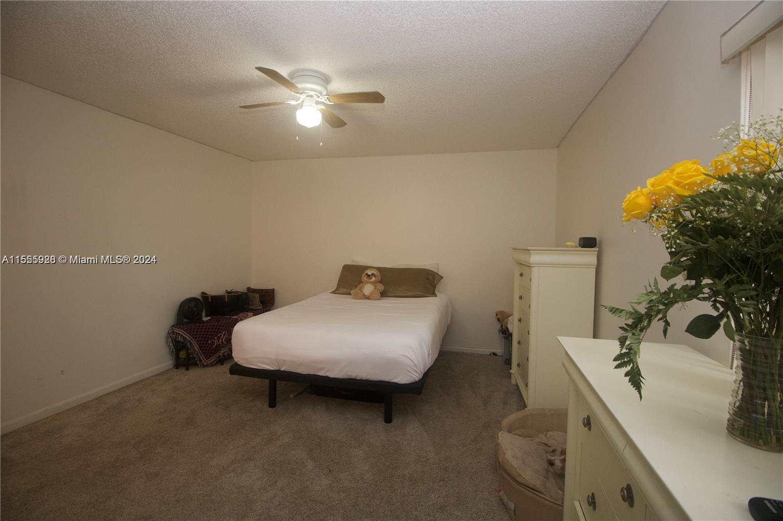 EMERALD HILLS C C APTS CO - Residential
