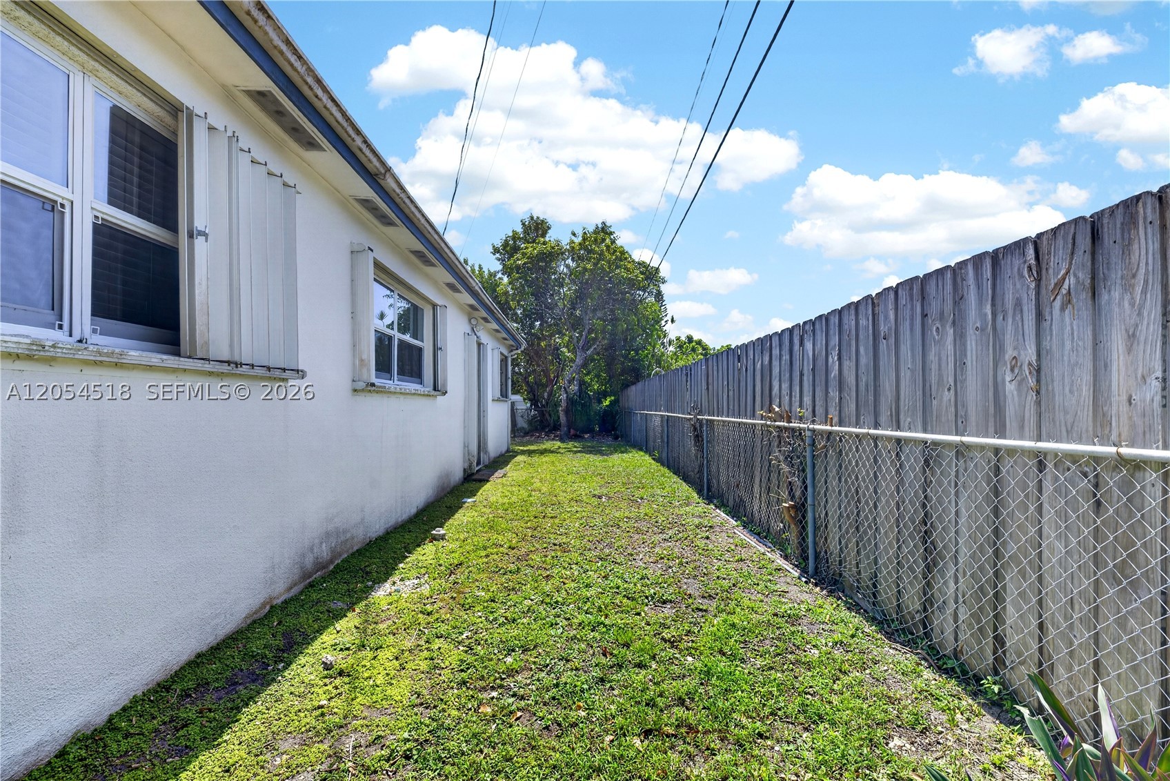 SO MIAMI HEIGHTS MANOR - Residential