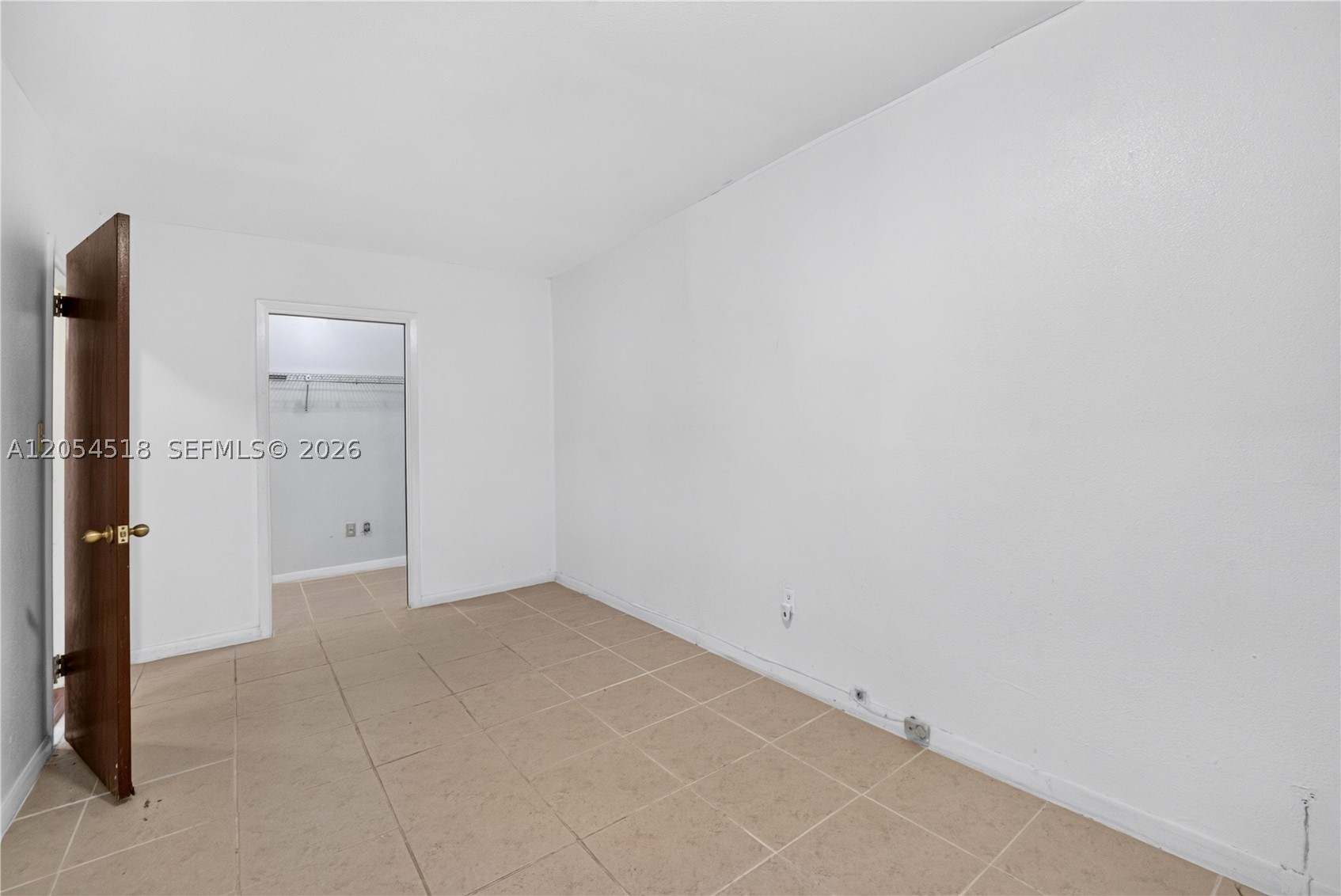 SO MIAMI HEIGHTS MANOR - Residential