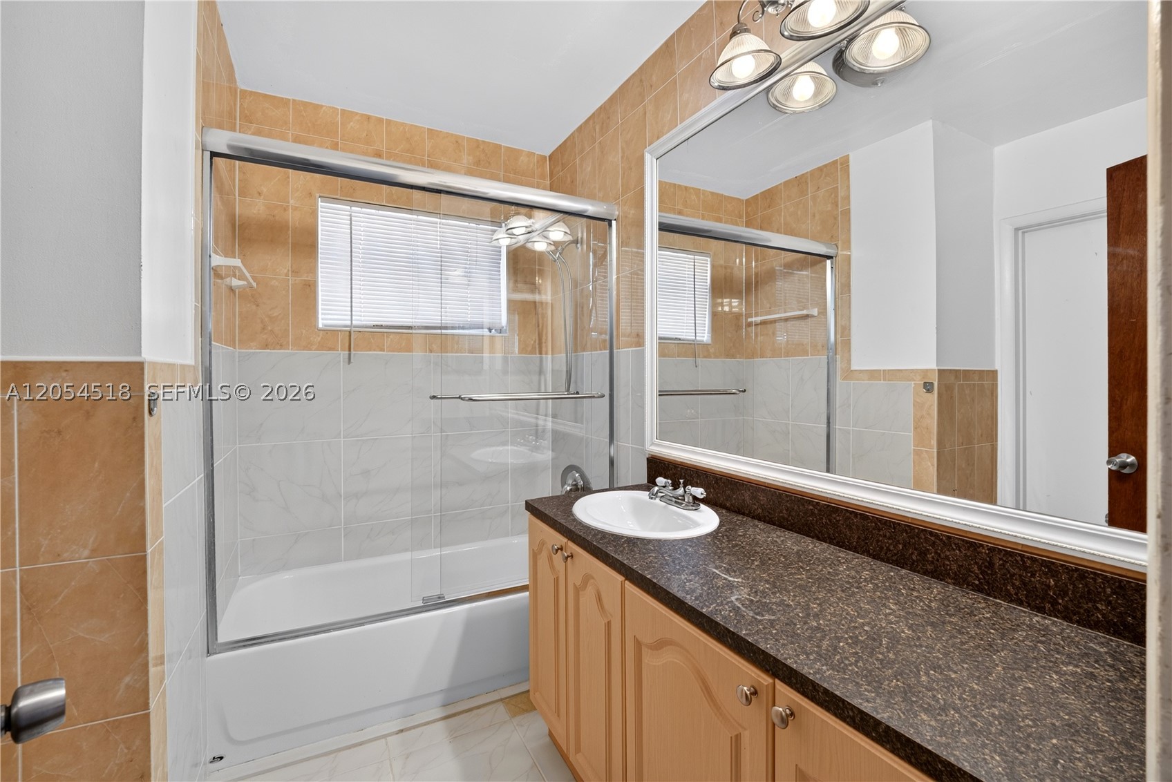 SO MIAMI HEIGHTS MANOR - Residential