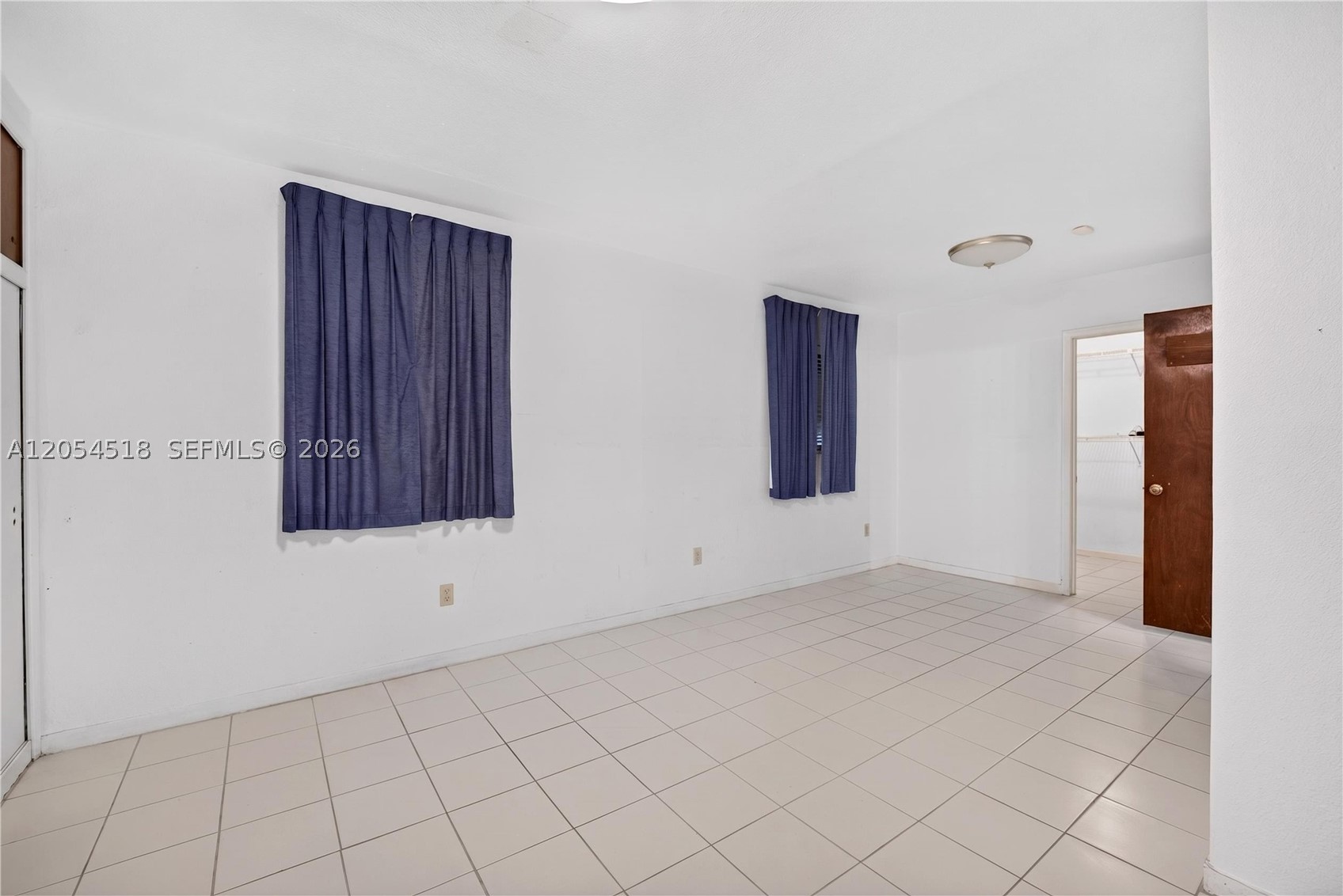 SO MIAMI HEIGHTS MANOR - Residential