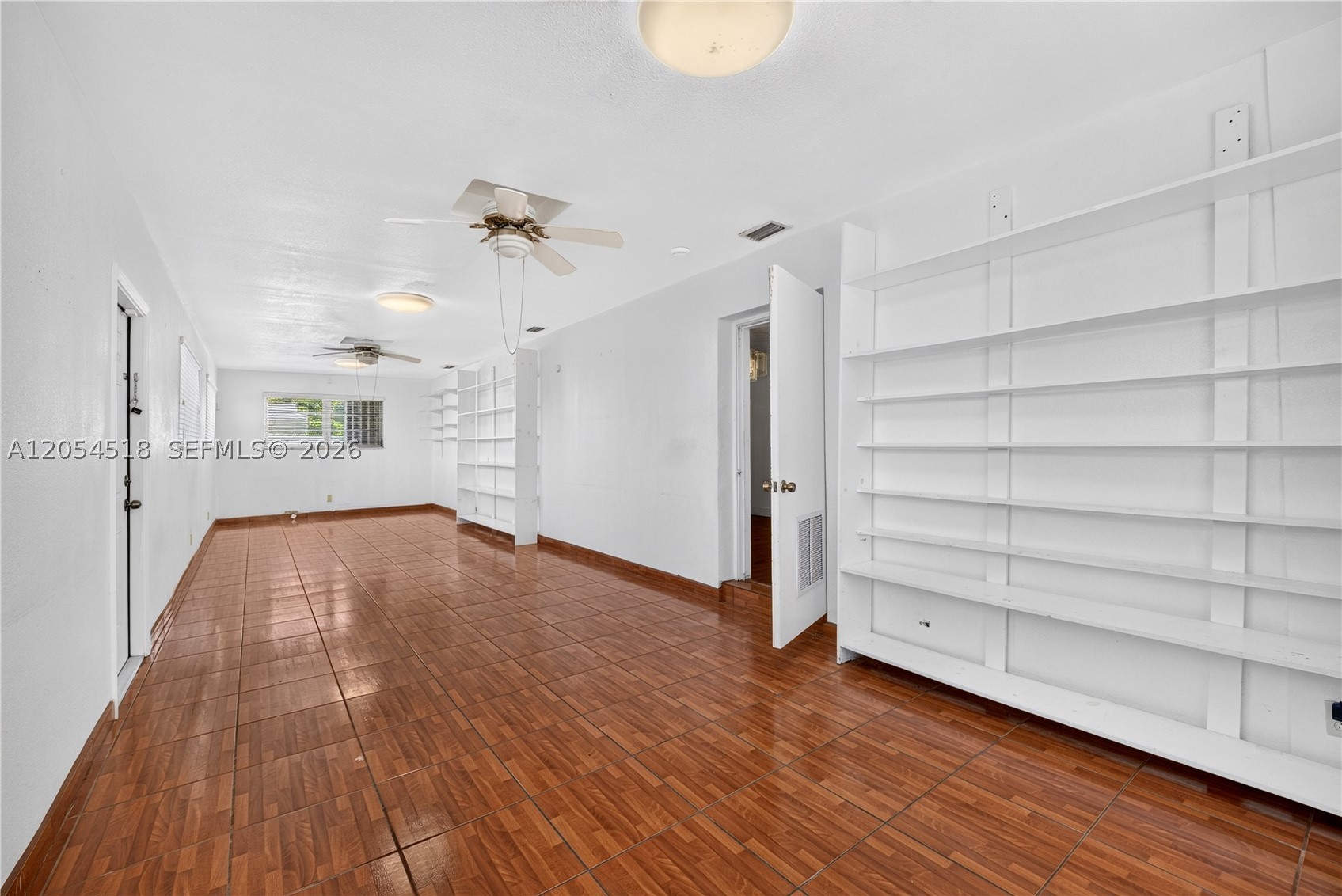 SO MIAMI HEIGHTS MANOR - Residential