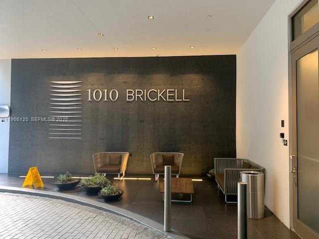 BEAUTIFUL APARTMENT IN THE HEART OF MIAMI DOWNTOWN, FULLY FURNISHED...READY TO MOVE IN.....Amazing Amenities.. Walking Distance to all Restaurants, PUBLIx, CVS,.. and much more.

AS IS SALE LISTING INFORMATION IS SUBJECT TO ERROR, OMISSION AND CHANGES. BUYER/AGENT IS RESPONSIBLE FOR VERIFYING ALL INFORMATION CONTAINED IN THIS LISTING AND HOA INFO/RESTRICTIONS IF APPLICABLE.