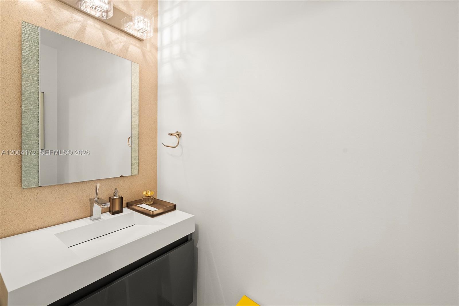 DORAL BREEZE - Residential