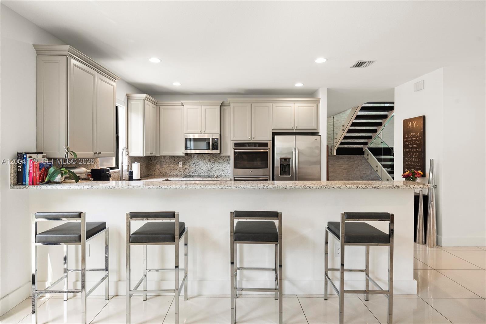DORAL BREEZE - Residential