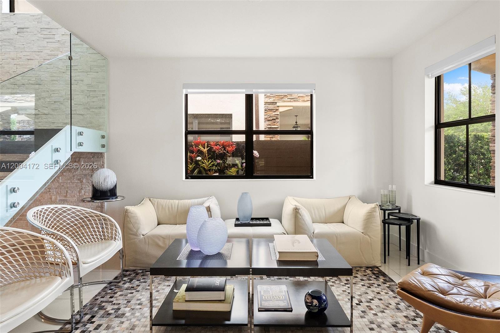 DORAL BREEZE - Residential