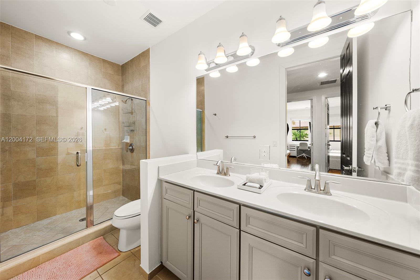 DORAL BREEZE - Residential