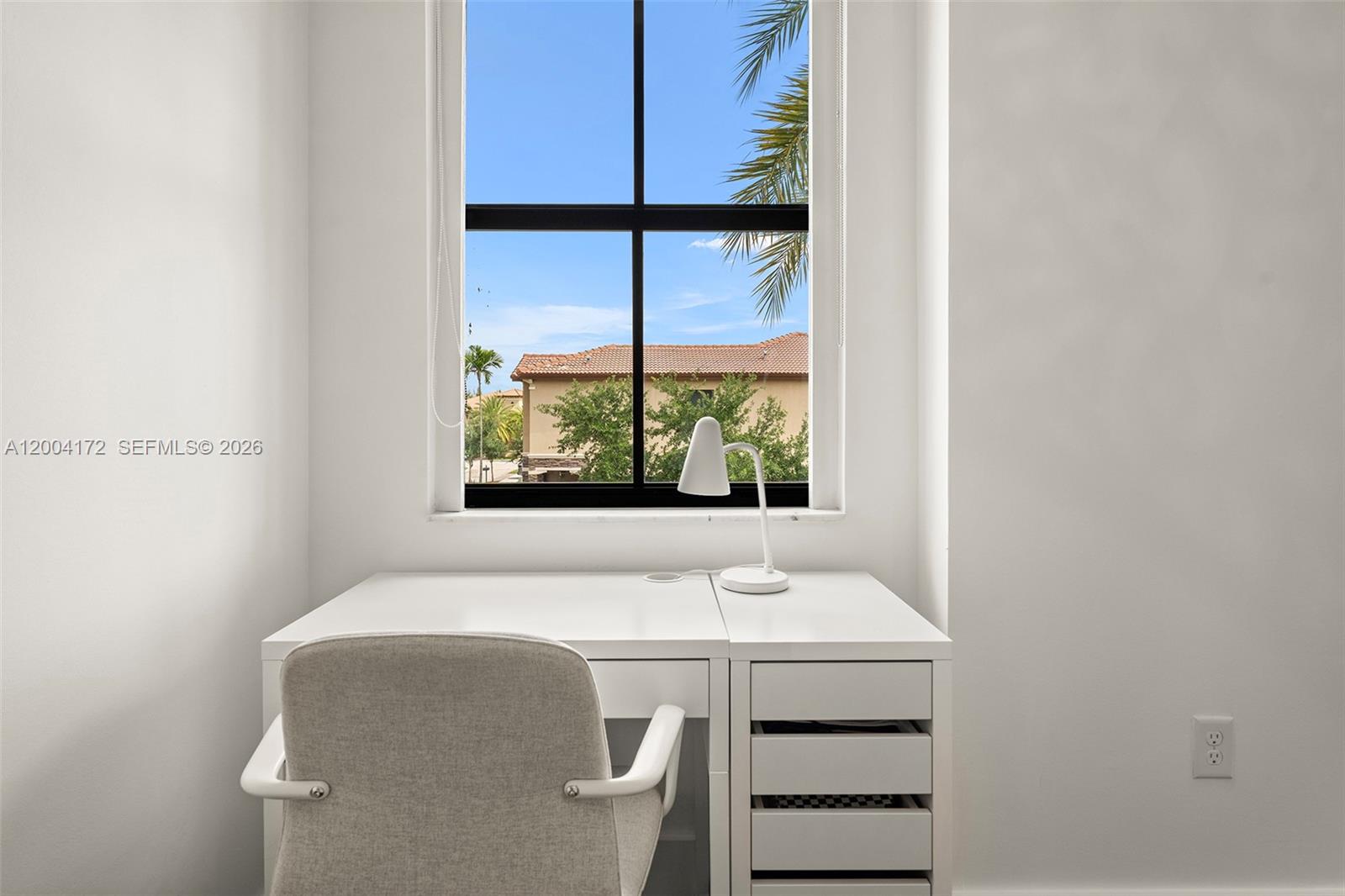 DORAL BREEZE - Residential