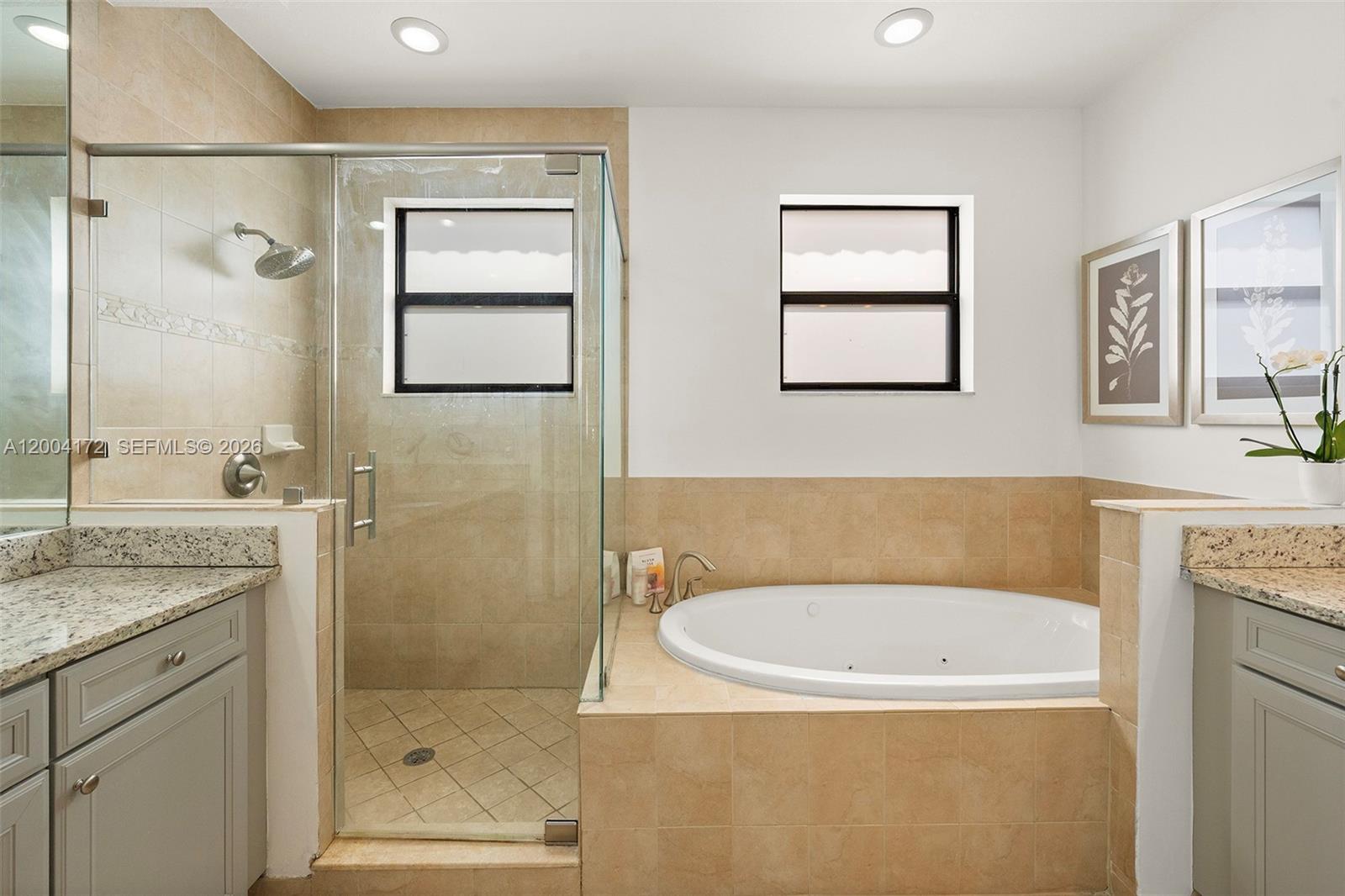 DORAL BREEZE - Residential