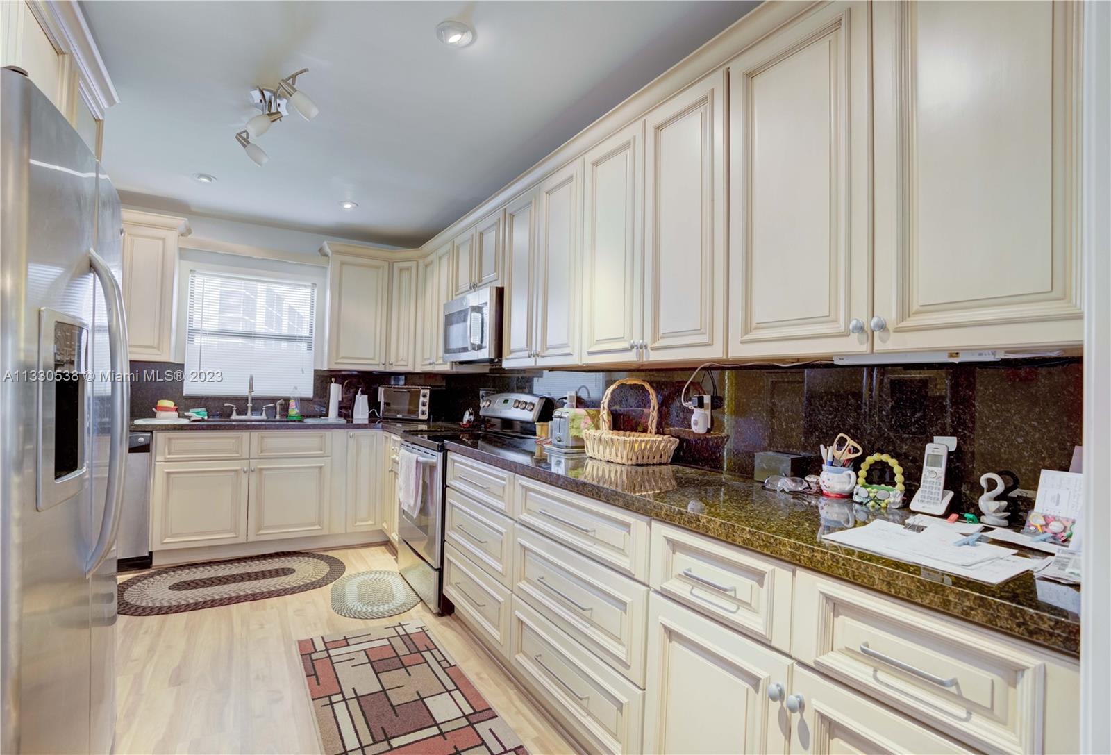 BROADVIEW CONDO - Residential