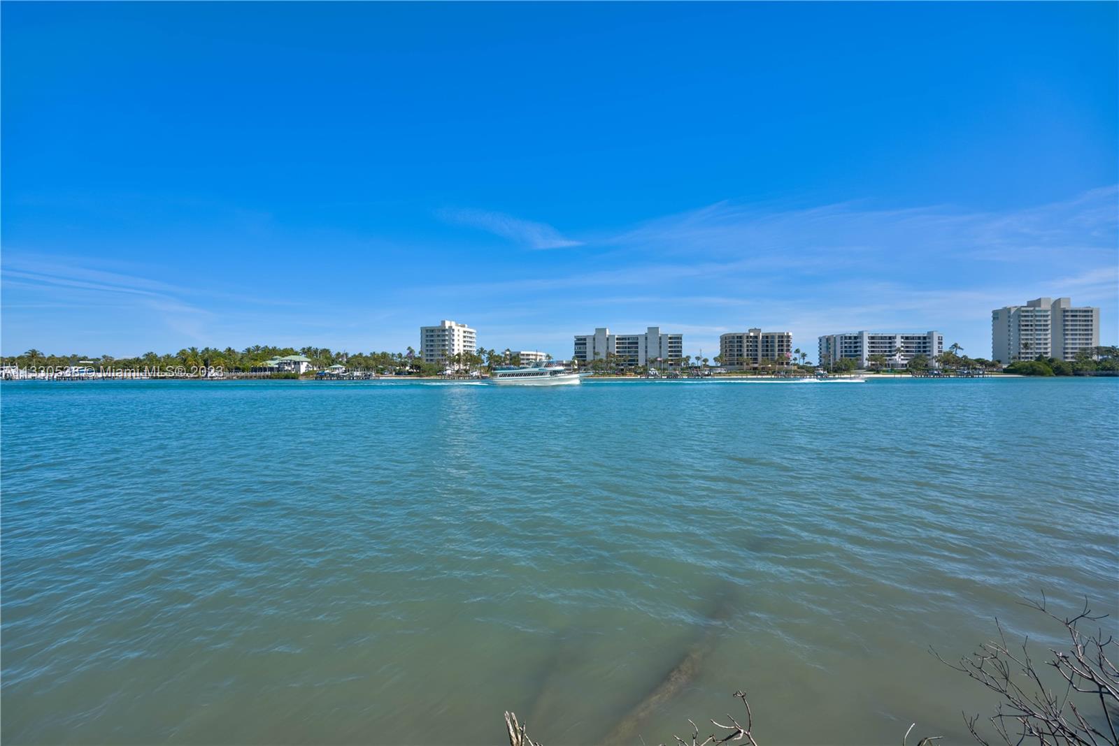 BROADVIEW CONDO - Residential