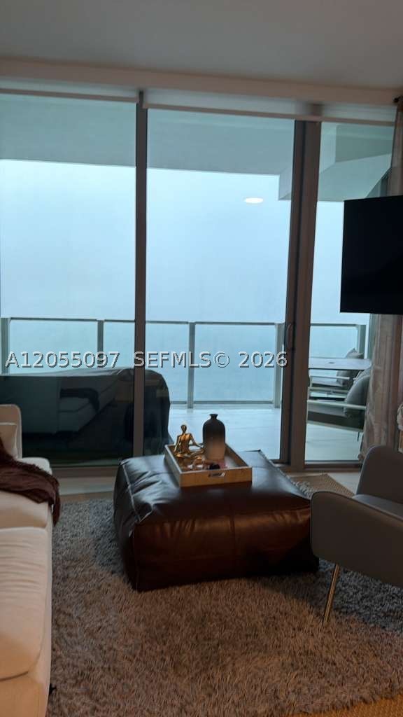 BISCAYNE BEACH CONDO - Residential Lease