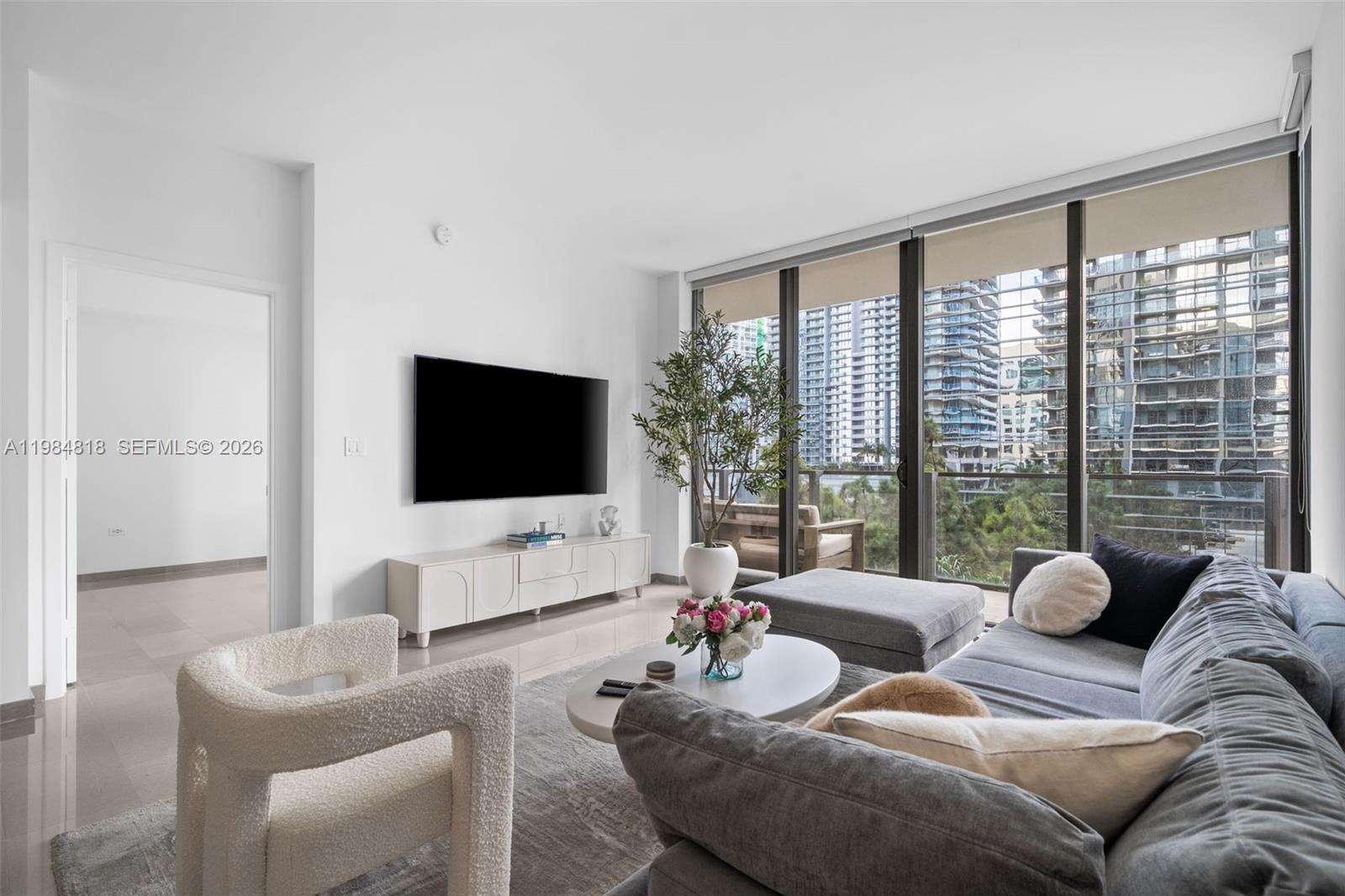 RISE CONDO - Residential