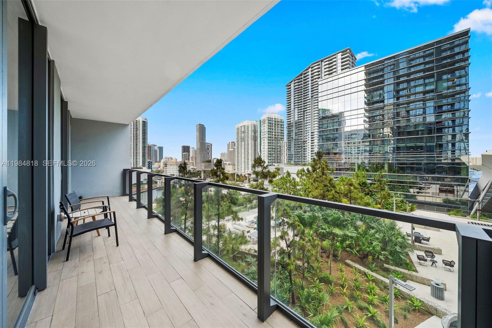 RISE CONDO - Residential