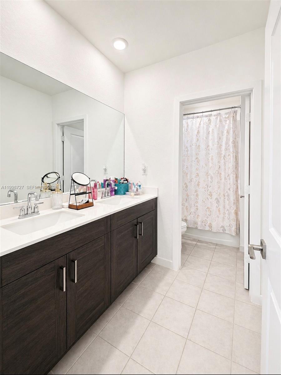 CEDAR AT KEYS GATE - Residential