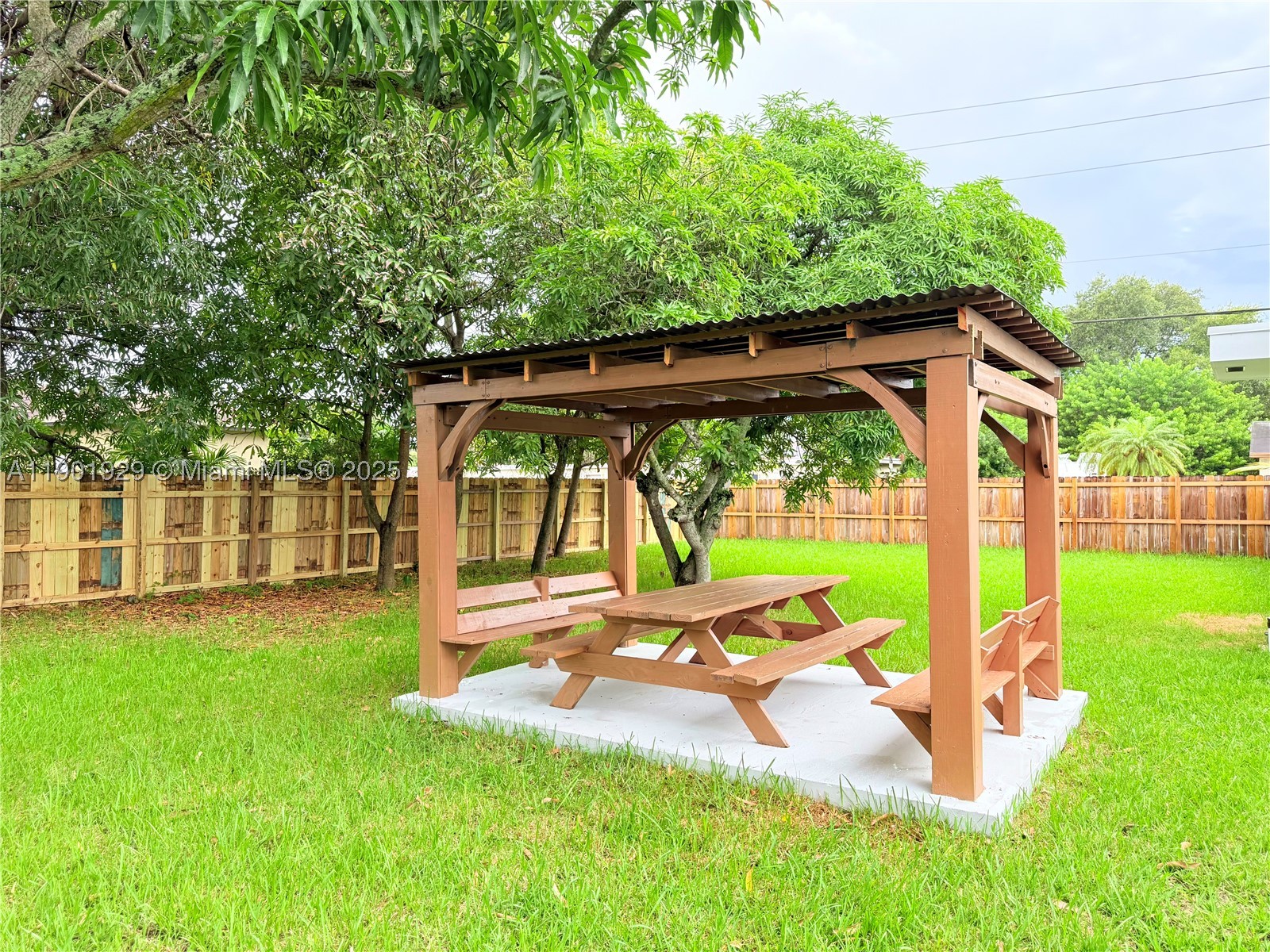 CARVER RANCHES - Residential
