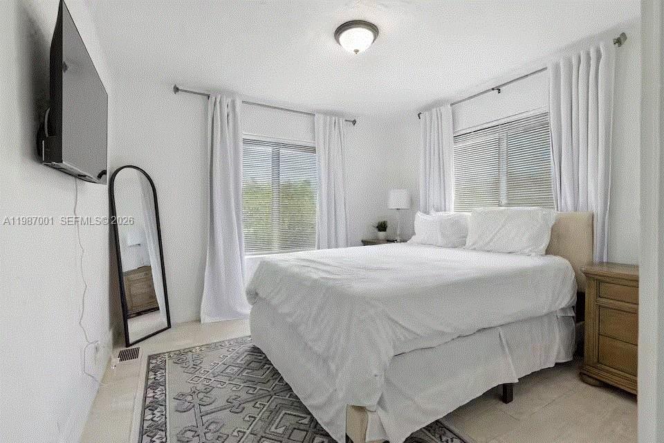 OAKLAND PARK SECOND ADD - Residential