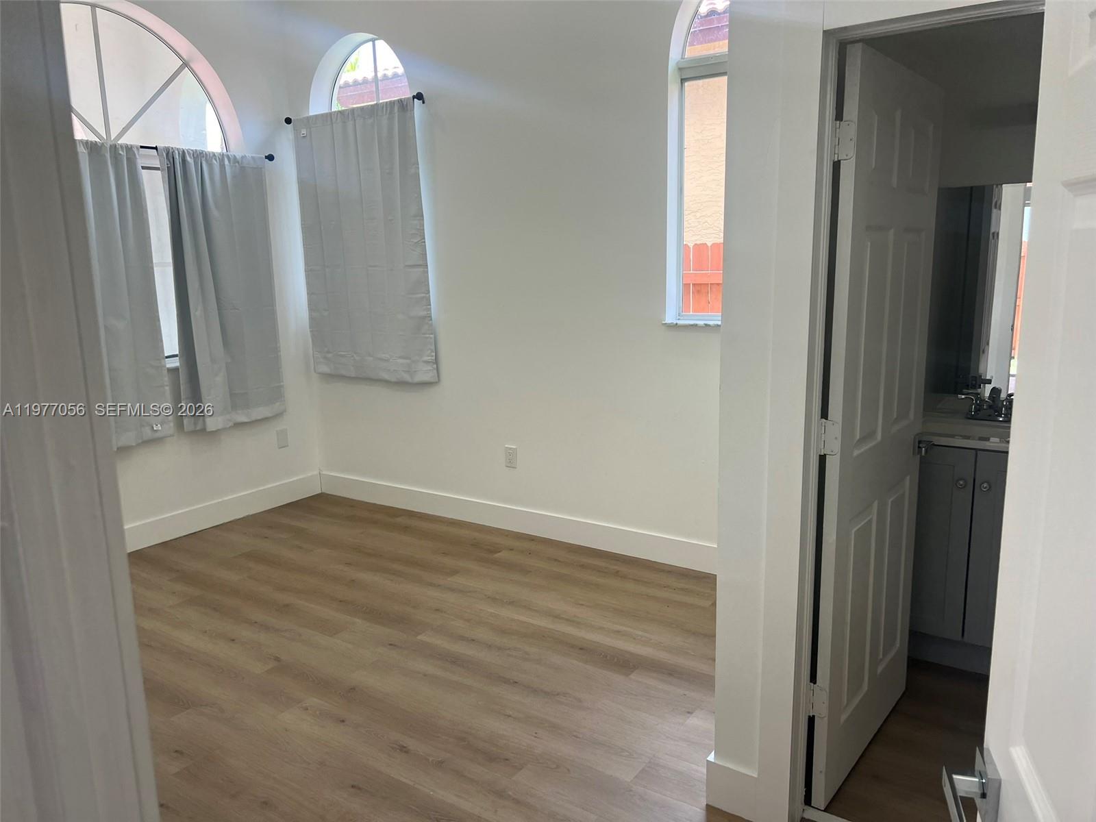 MEGHANS PLACE - Residential