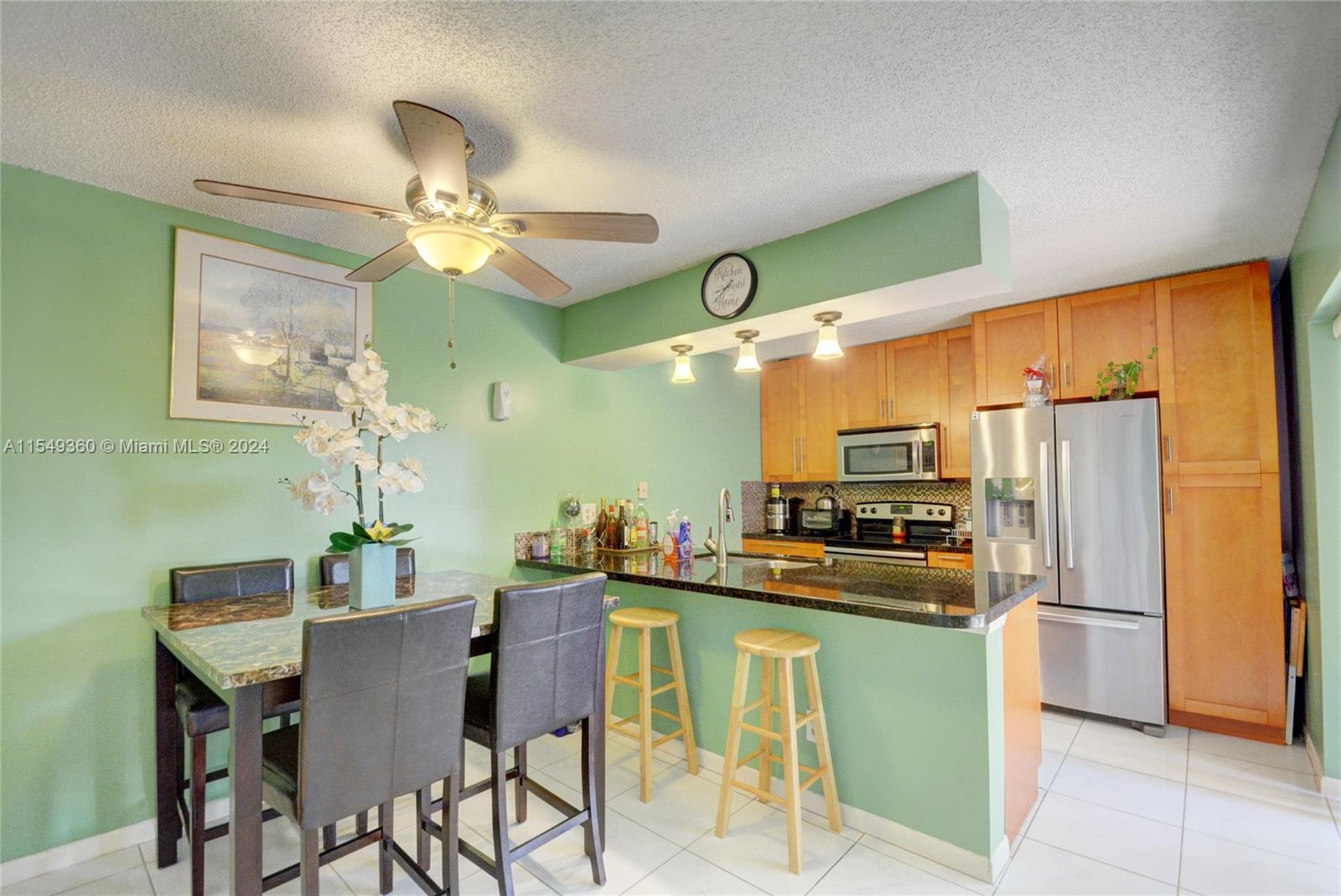 WOODVILLE - Residential