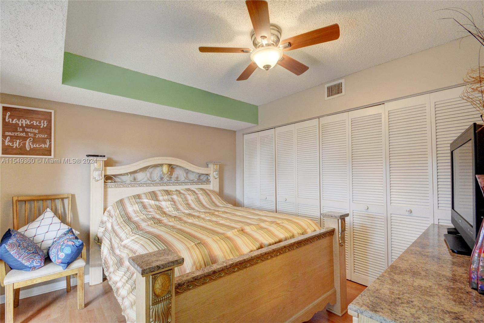 WOODVILLE - Residential