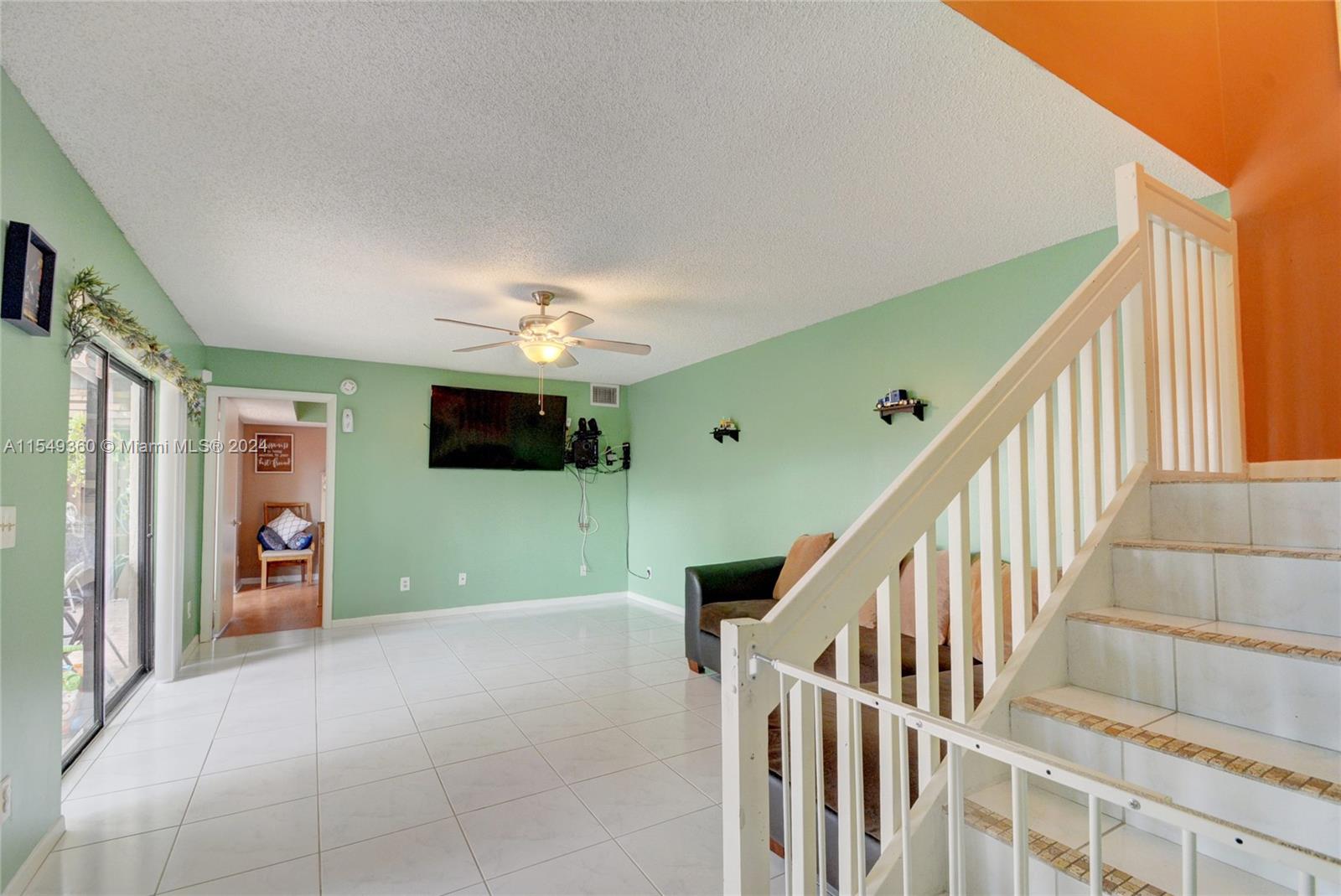 WOODVILLE - Residential