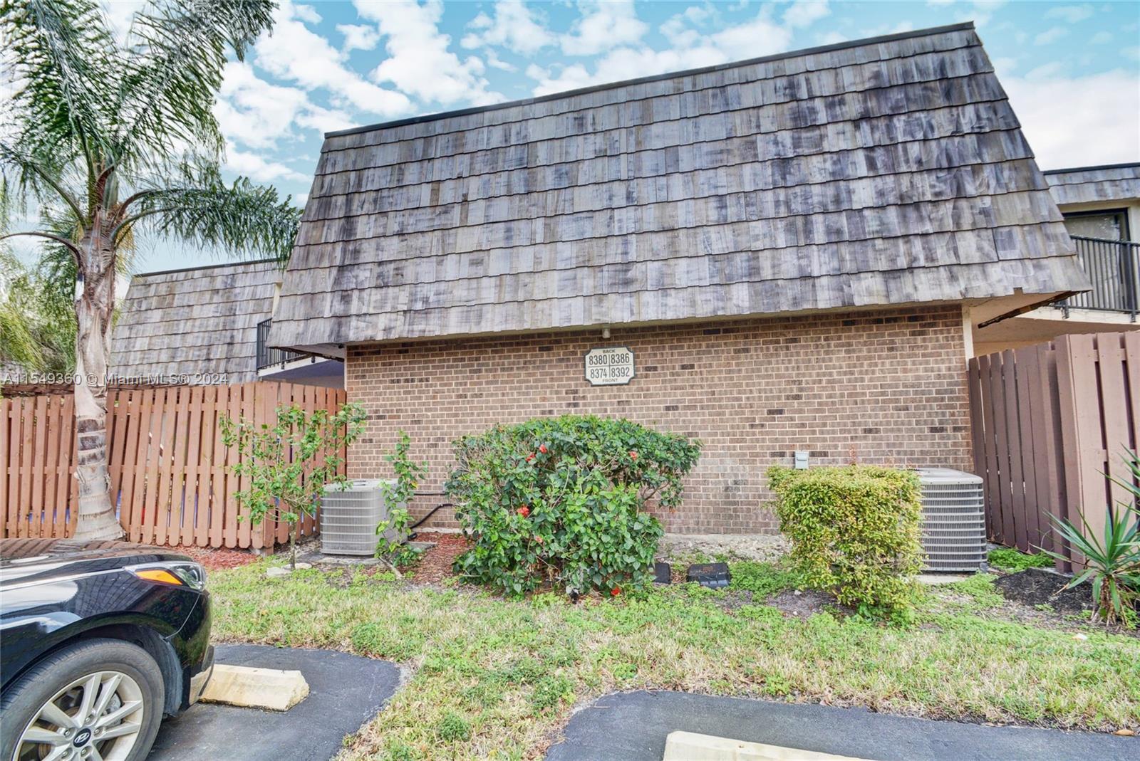 WOODVILLE - Residential