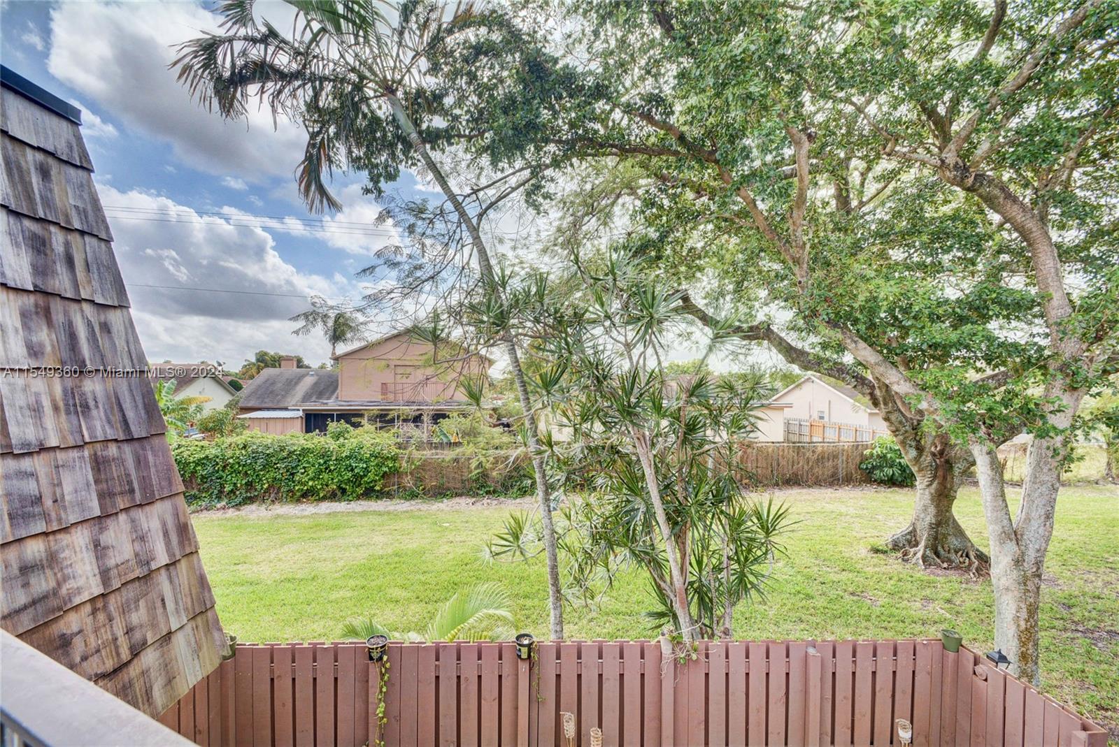 WOODVILLE - Residential