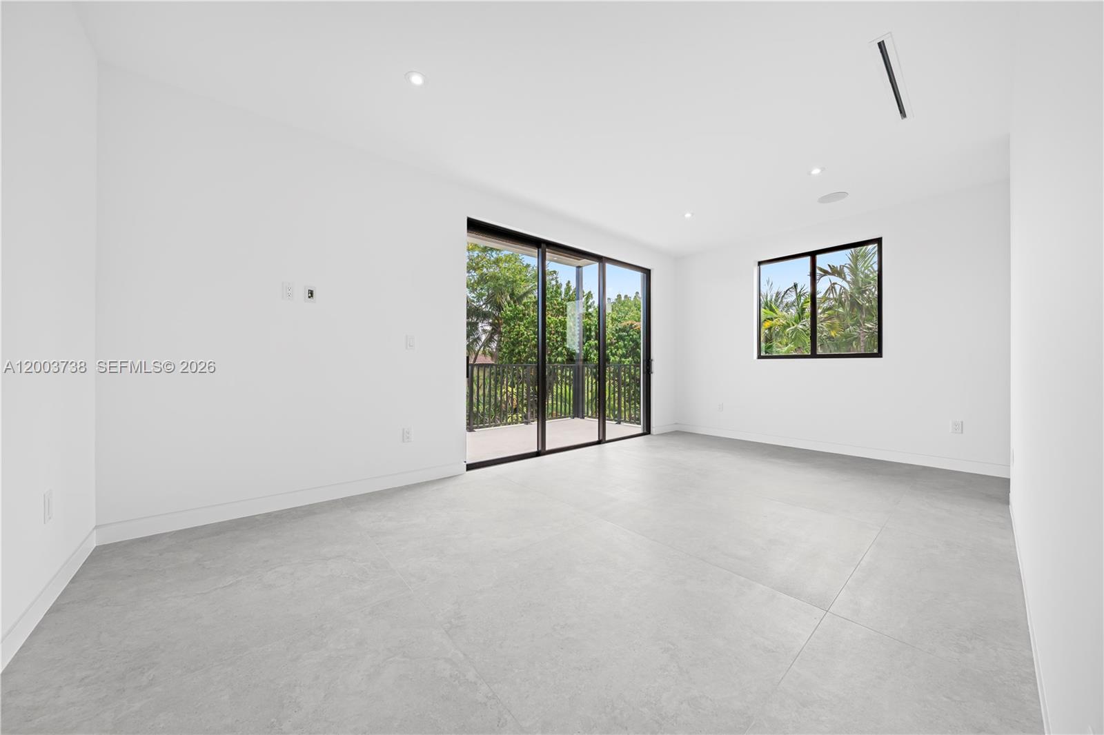 AMND MIAMI SUBURBAN ACRES - Residential