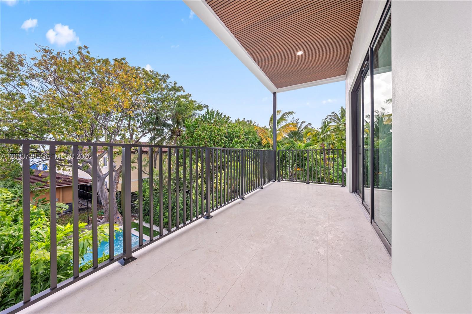 AMND MIAMI SUBURBAN ACRES - Residential