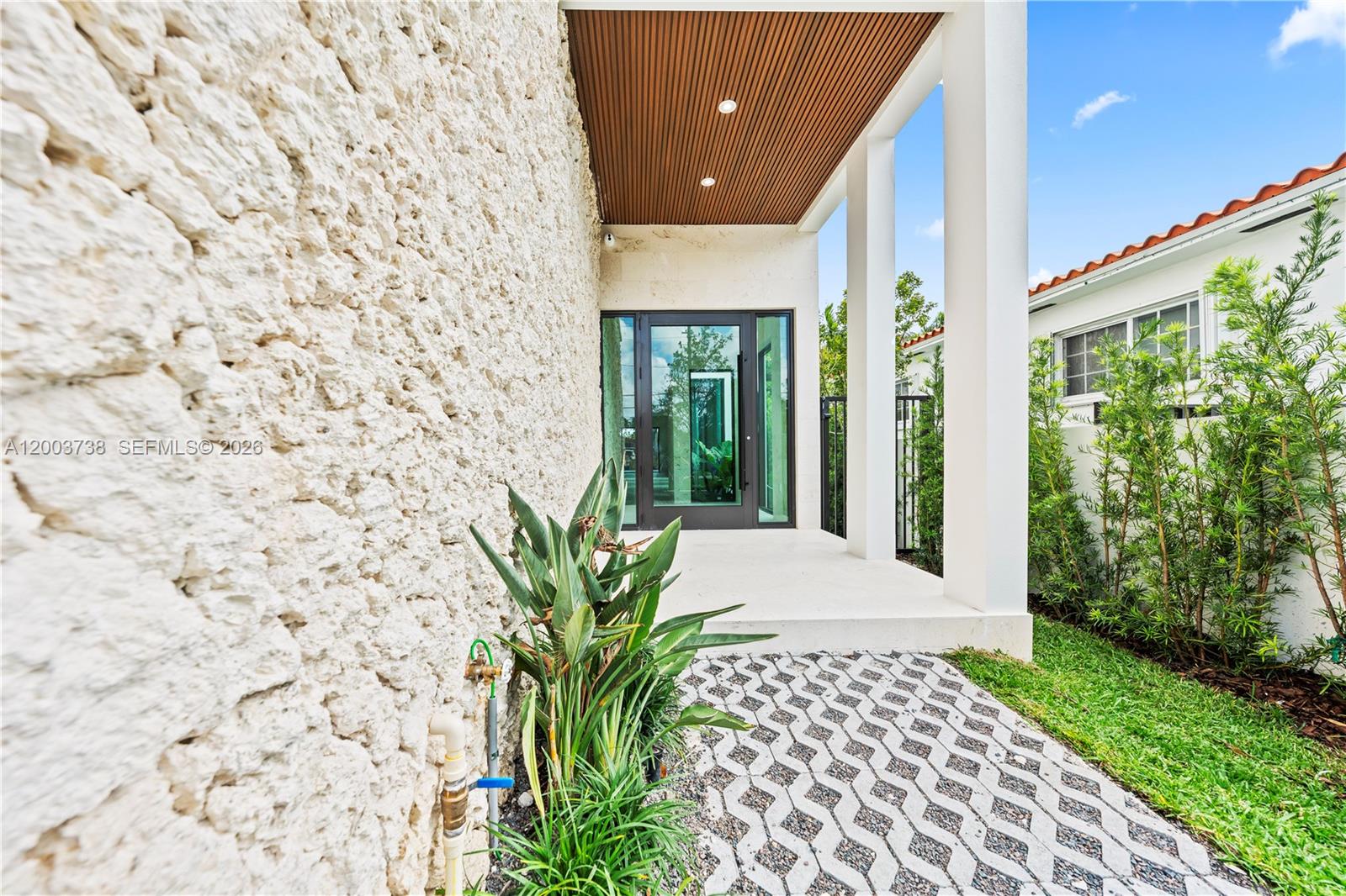 AMND MIAMI SUBURBAN ACRES - Residential