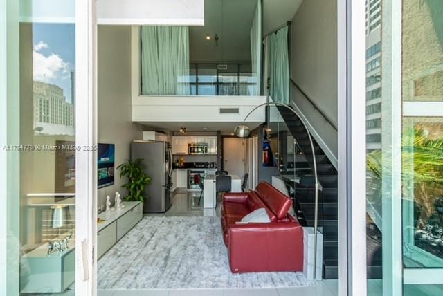 VIZCAYNE SOUTH CONDO - Residential Lease