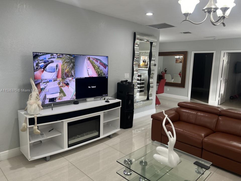 HANSEN & NELSON - Residential