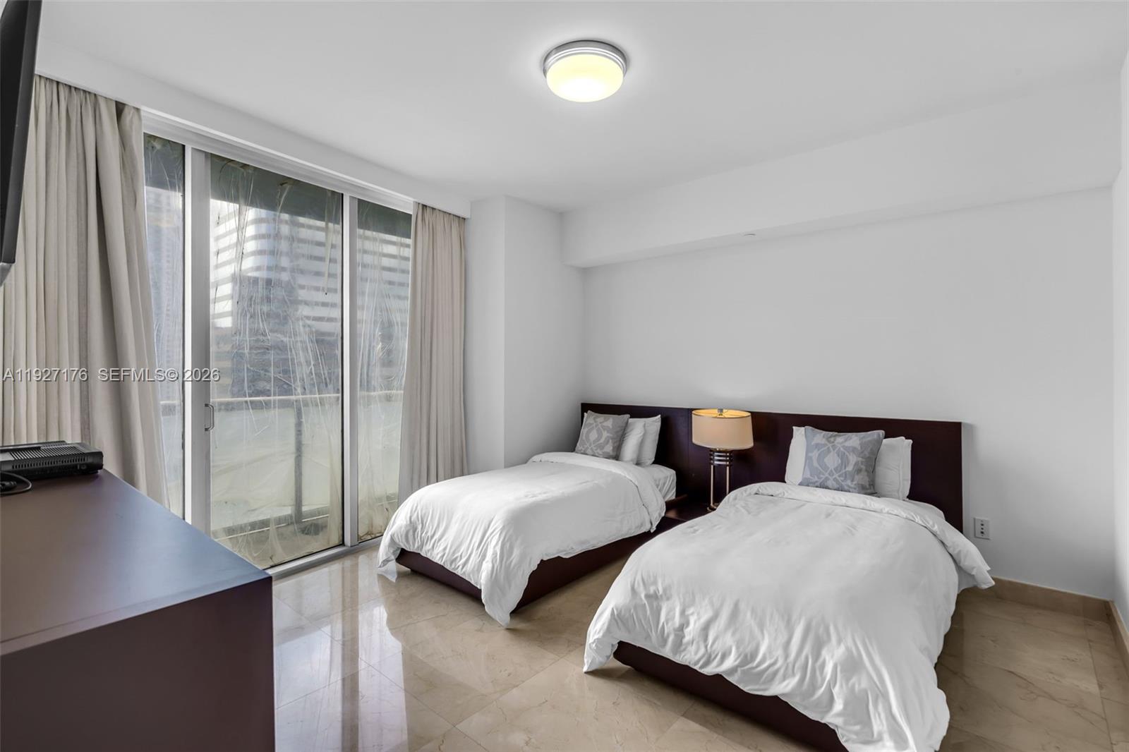 ICON BRICKELL NO TWO - Residential