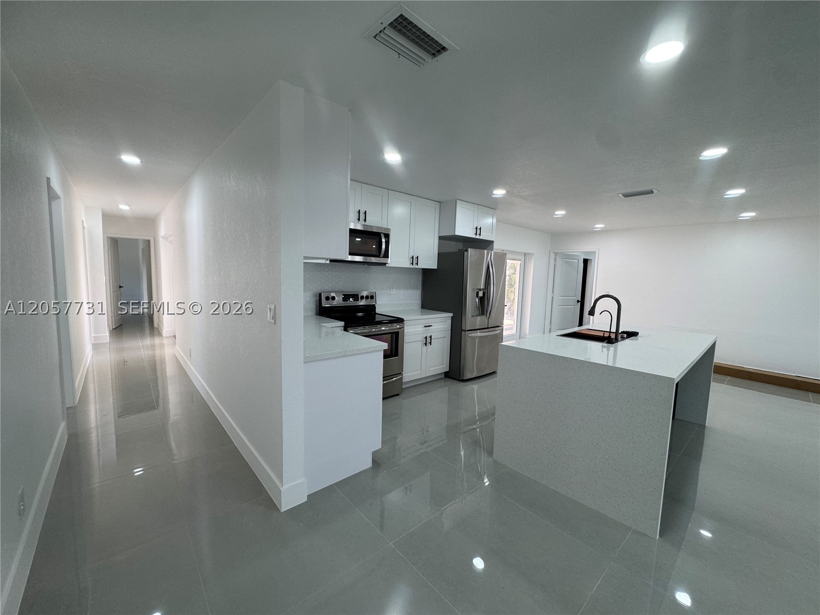 MANGO GARDENS - Residential