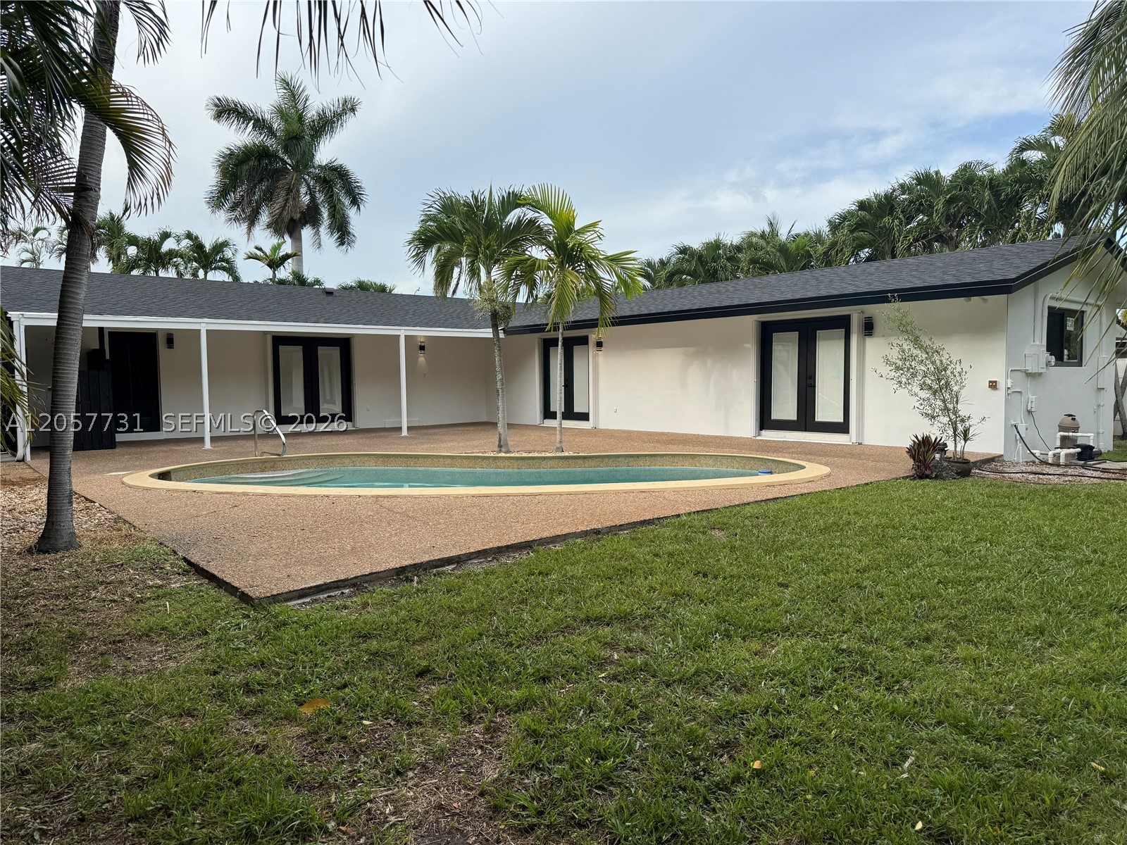 MANGO GARDENS - Residential