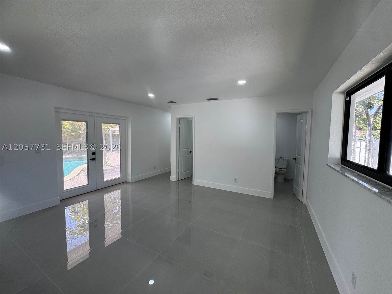 MANGO GARDENS - Residential
