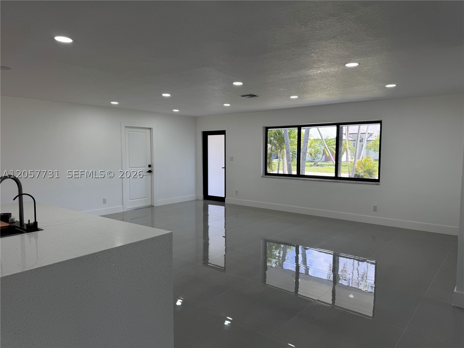 MANGO GARDENS - Residential