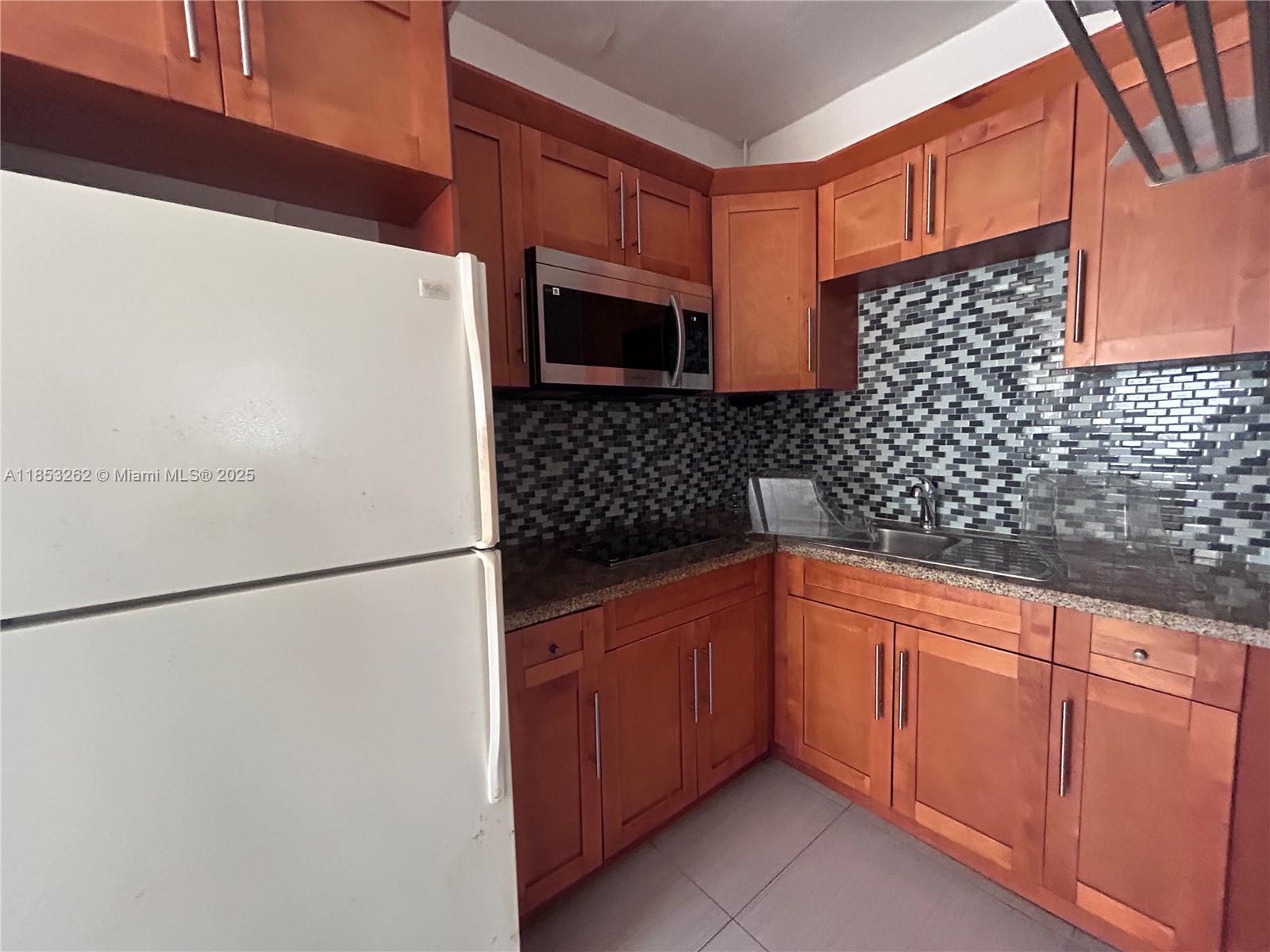 MENDOZA CONDO - Residential Lease