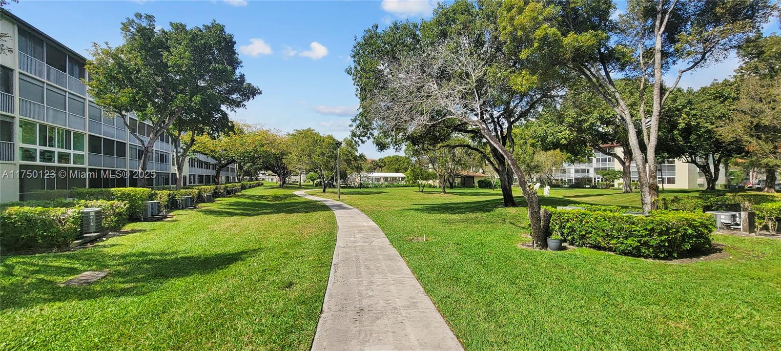 KINGSLEY AT CENTURY VILLA - Residential