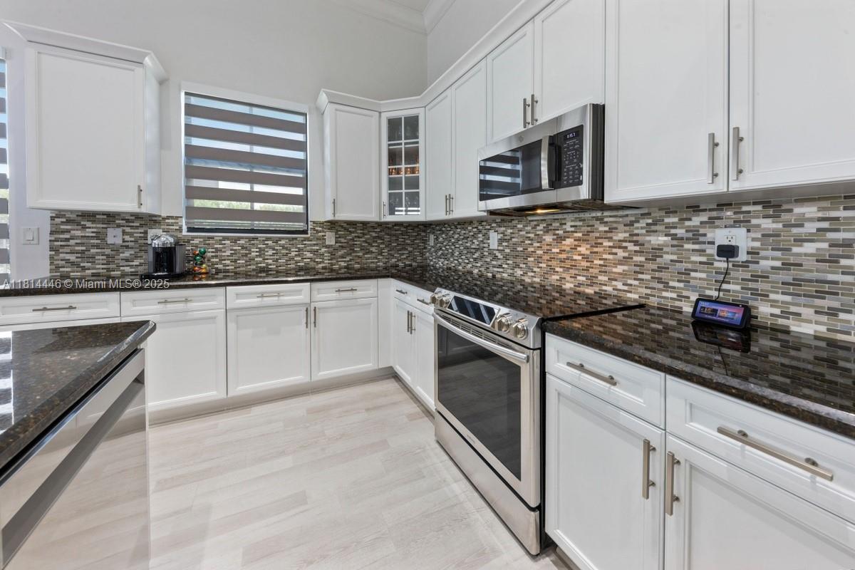 MONTERRA - Residential Lease