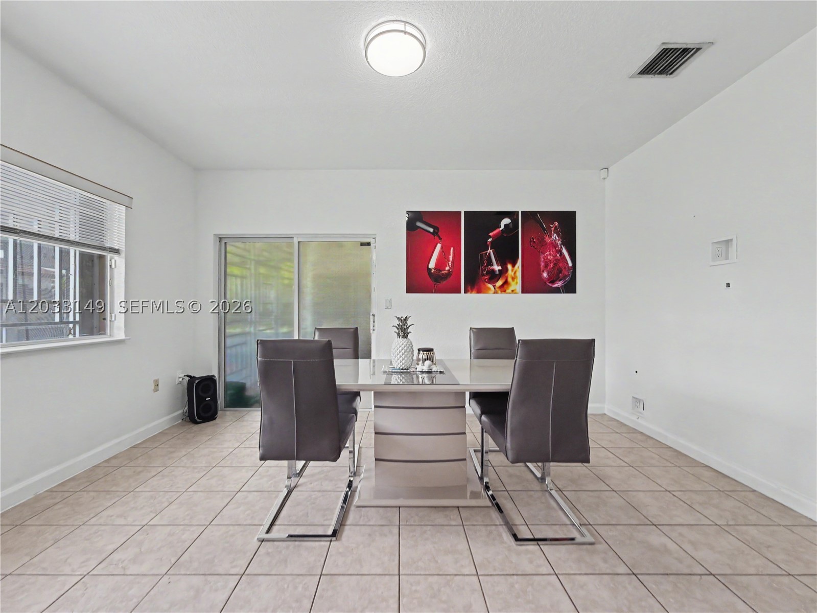 BISCAYNE DRIVE ESTATES - Residential Lease