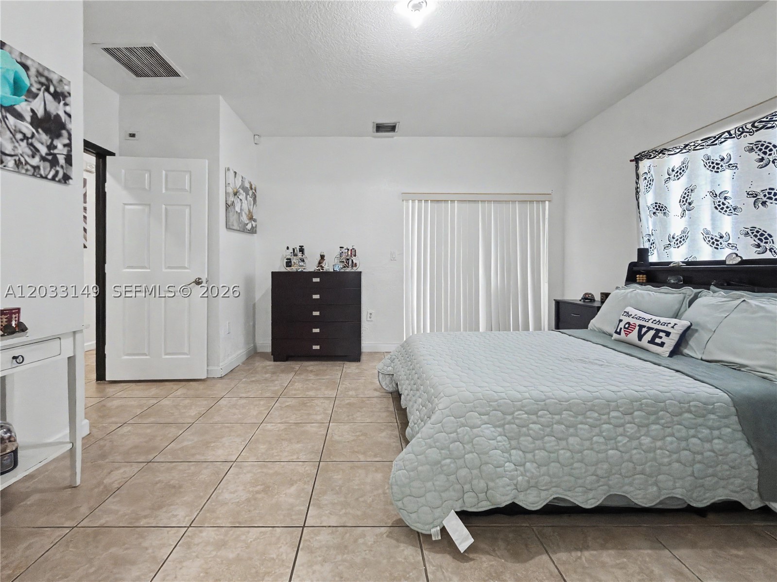 BISCAYNE DRIVE ESTATES - Residential Lease