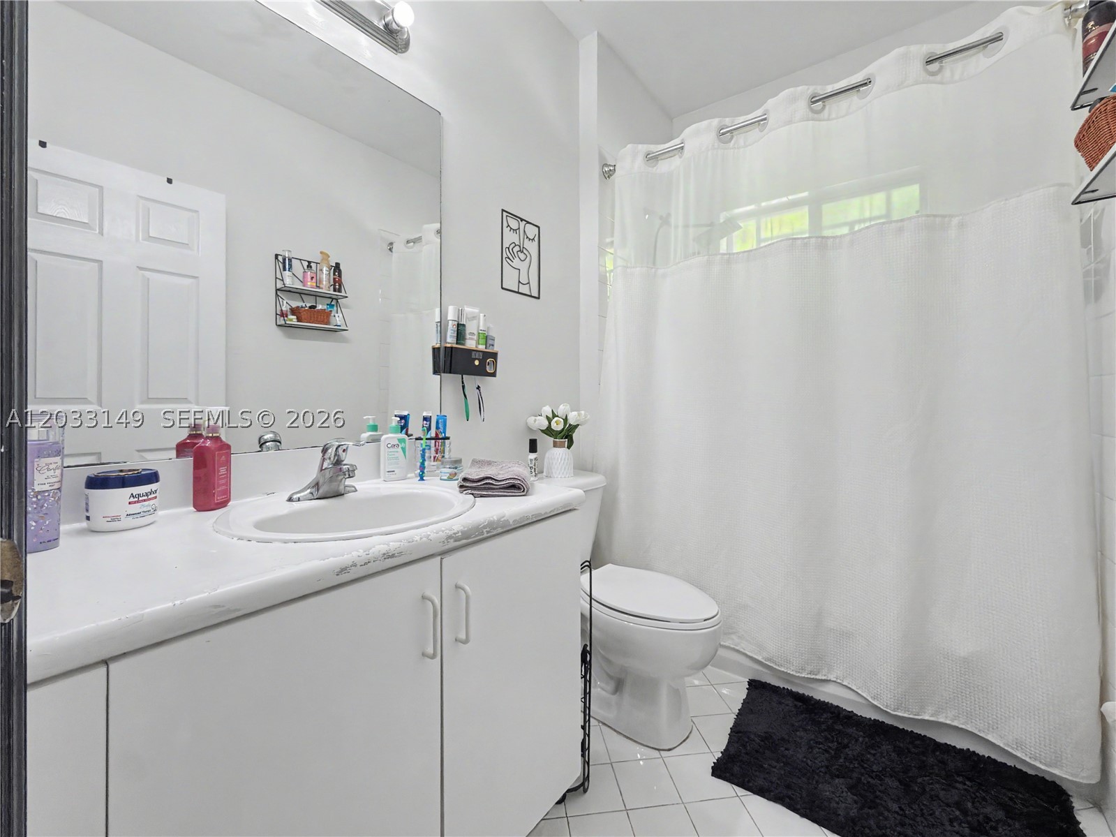 BISCAYNE DRIVE ESTATES - Residential Lease