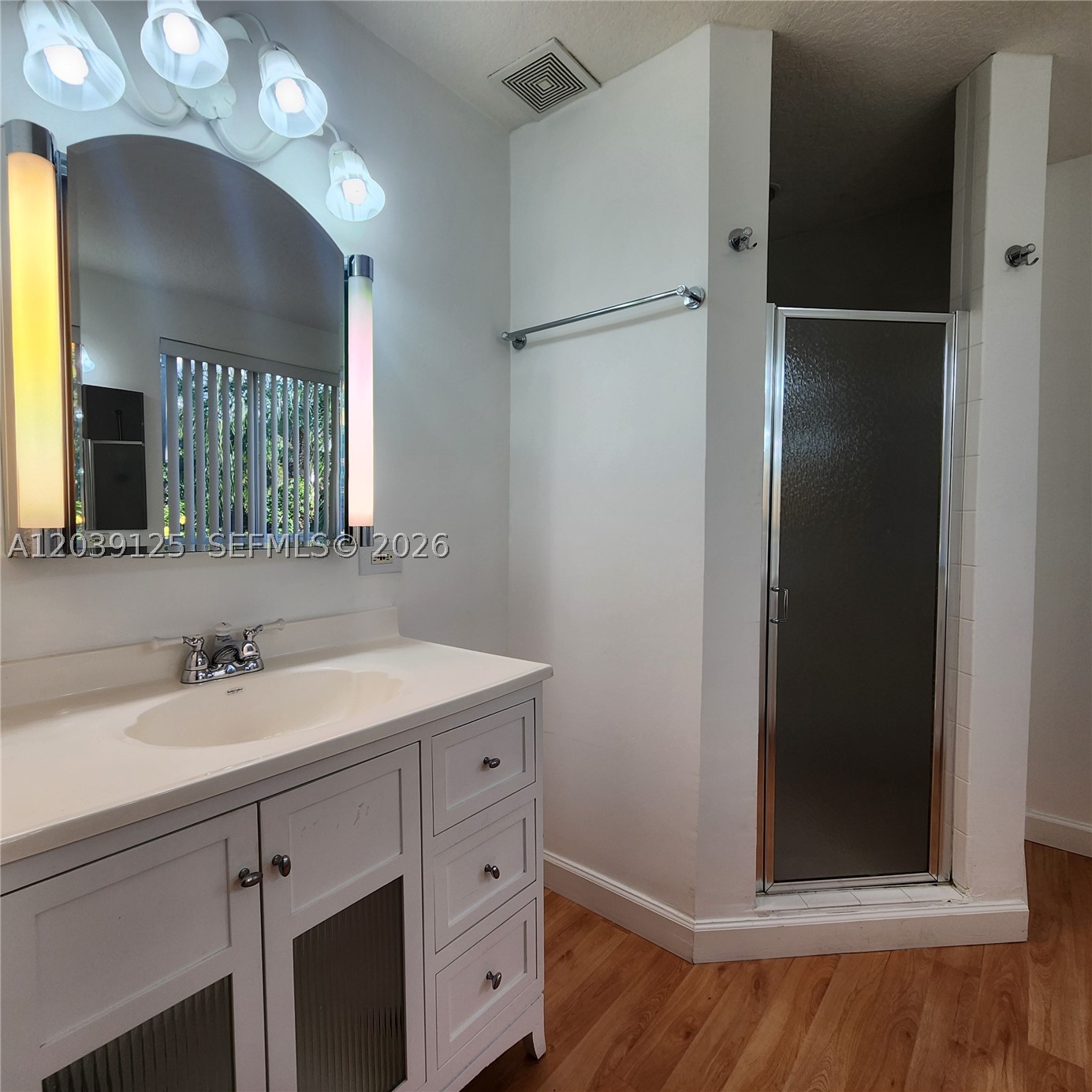 ROCK CREEK PHASE TWO - Residential Lease